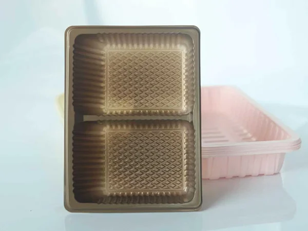 ¿Cómo pueden los envases termoplásticos de calidad alimentaria respaldar una manipulación más segura de los alimentos y un diseño de envases más inteligente?